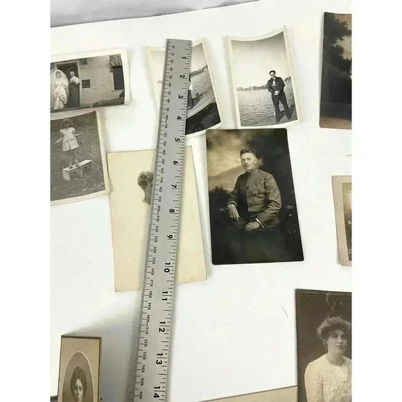 Antique Lot of 17 B&W Sepia Photographs Portraits Wedding 1900's Ephemera OOAK - Picture 9 of 9